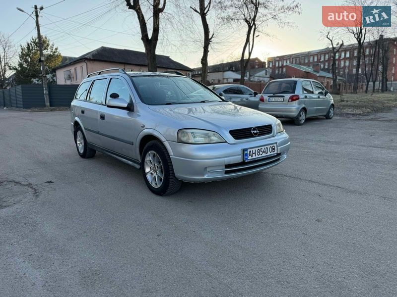 Универсал Opel Astra 2004 в Днепре