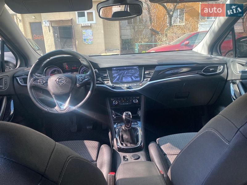 Универсал Opel Astra 2017 в Киеве