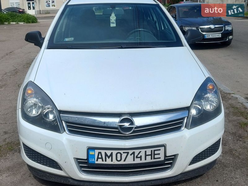Универсал Opel Astra 2009 в Житомире