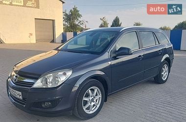 Универсал Opel Astra 2009 в Чемеровцах