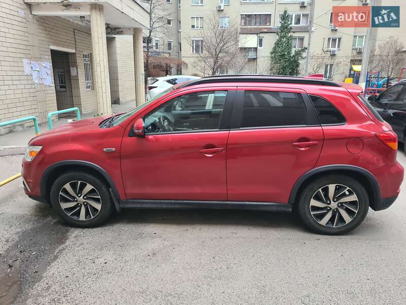 Внедорожник / Кроссовер Mitsubishi ASX 2019 в Киеве