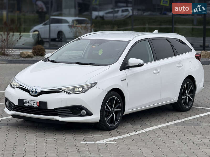 Універсал Toyota Auris 2017 в Луцьку Універсал Toyota Auris 2017 в Луцьку