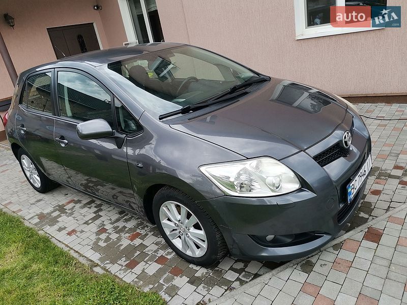 Хэтчбек Toyota Auris 2007 в Шептицькому