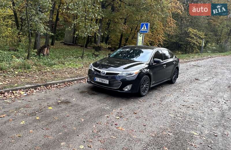 Седан Toyota Avalon 2014 в Киеве