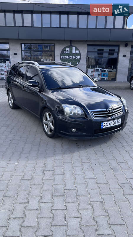 Універсал Toyota Avensis 2006 в Львові