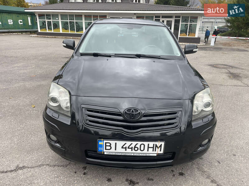 Седан Toyota Avensis 2008 в Кременчуге Седан Toyota Avensis 2008 в Кременчуге