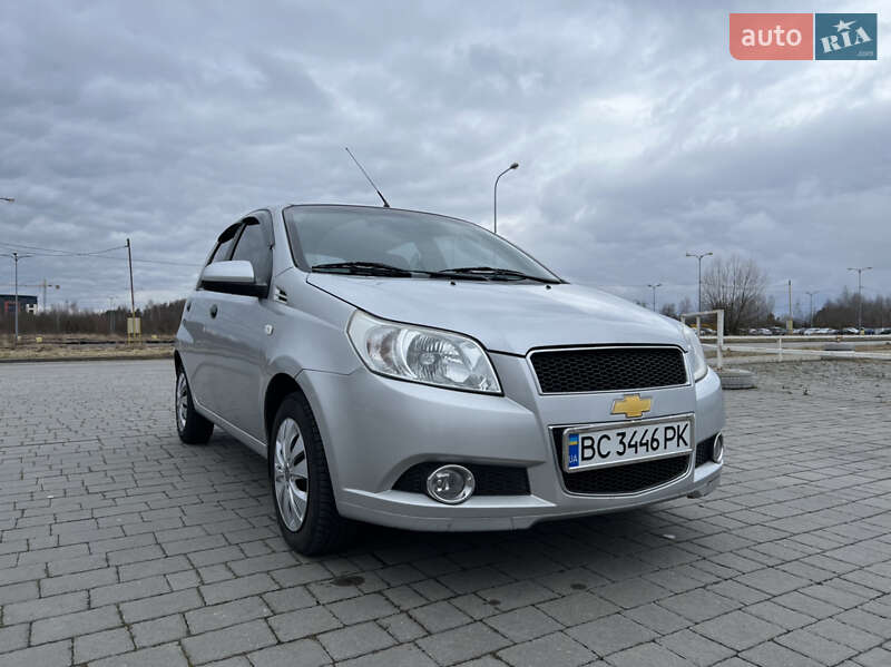 Хэтчбек Chevrolet Aveo 2010 в Львове