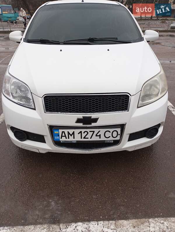 Хэтчбек Chevrolet Aveo 2008 в Житомире Хэтчбек Chevrolet Aveo 2008 в Житомире