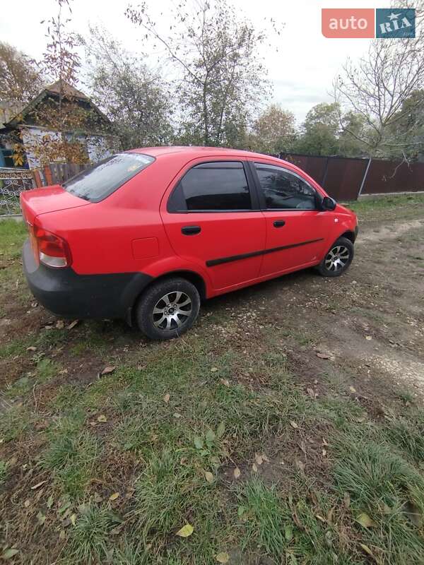 Седан Chevrolet Aveo 2006 в Чемеровцах