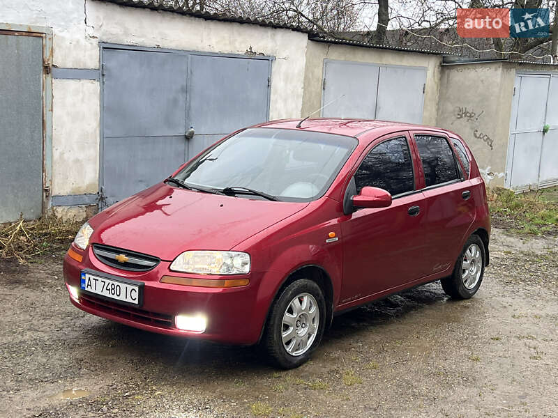 Хэтчбек Chevrolet Aveo 2005 в Кицмани