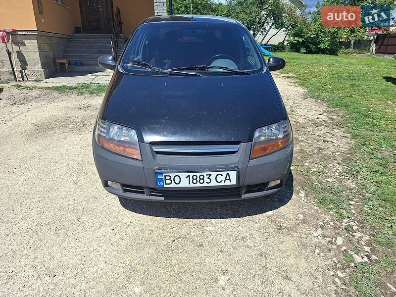 Седан Chevrolet Aveo 2004 в Тернополе