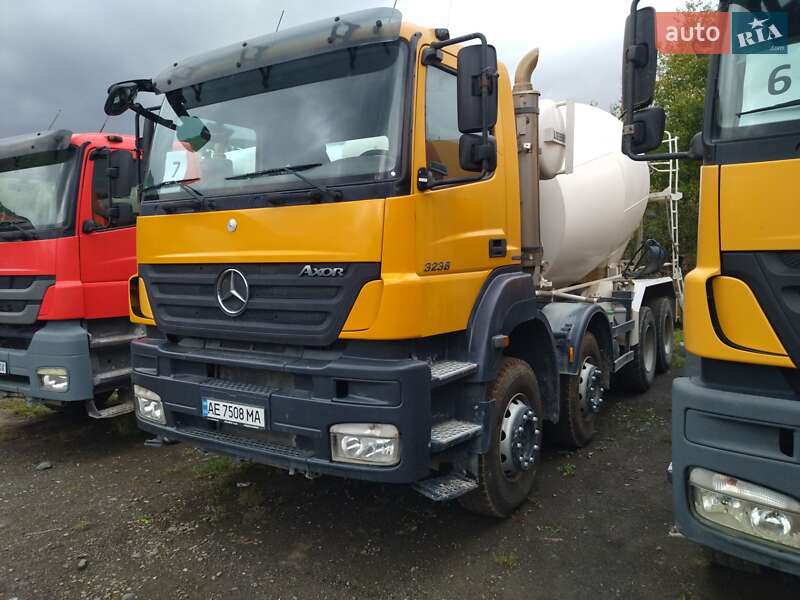 Бетономешалка (Миксер) Mercedes-Benz Axor 2010 в Львове
