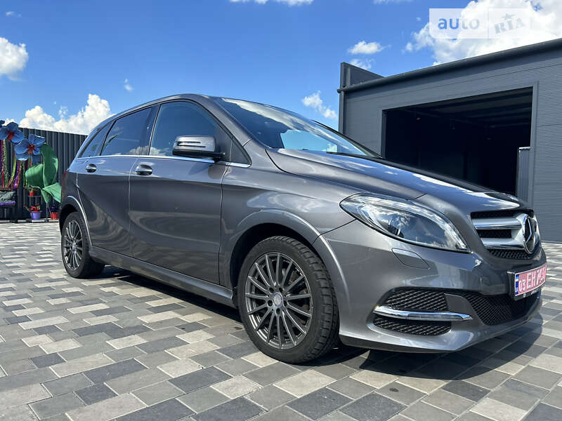 Хэтчбек Mercedes-Benz B-Class 2016 в Полтаве