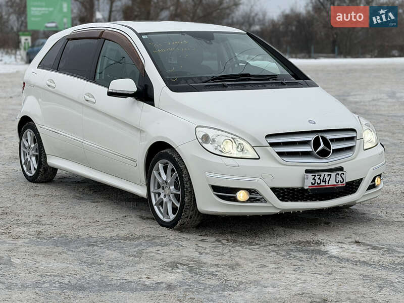 Хэтчбек Mercedes-Benz B-Class 2010 в Киеве