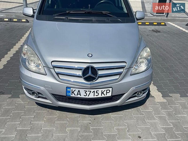 Хэтчбек Mercedes-Benz B-Class 2010 в Ирпене