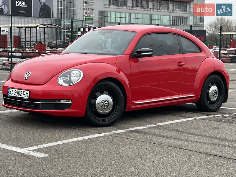 Хэтчбек Volkswagen Beetle 2016 в Киеве