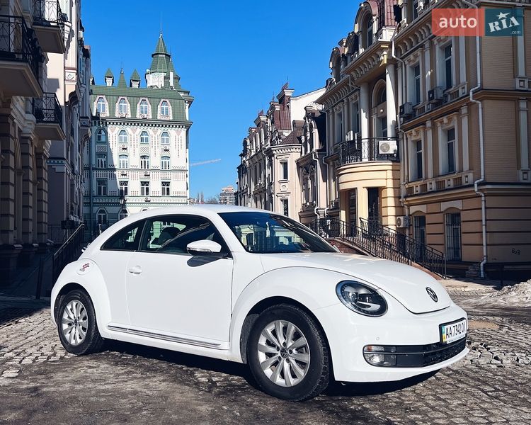 Хэтчбек Volkswagen Beetle 2014 в Киеве Хэтчбек Volkswagen Beetle 2014 в Киеве