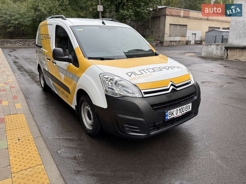 Грузовой фургон Citroen Berlingo 2015 в Ровно Грузовой фургон Citroen Berlingo 2015 в Ровно