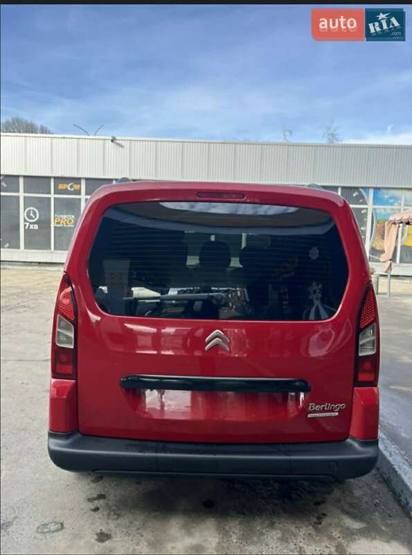 Минивэн Citroen Berlingo 2014 в Иршаве Минивэн Citroen Berlingo 2014 в Иршаве