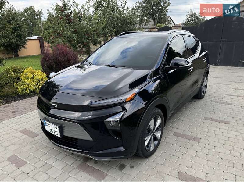 Хэтчбек Chevrolet Bolt EV 2022 в Львове Хэтчбек Chevrolet Bolt EV 2022 в Львове