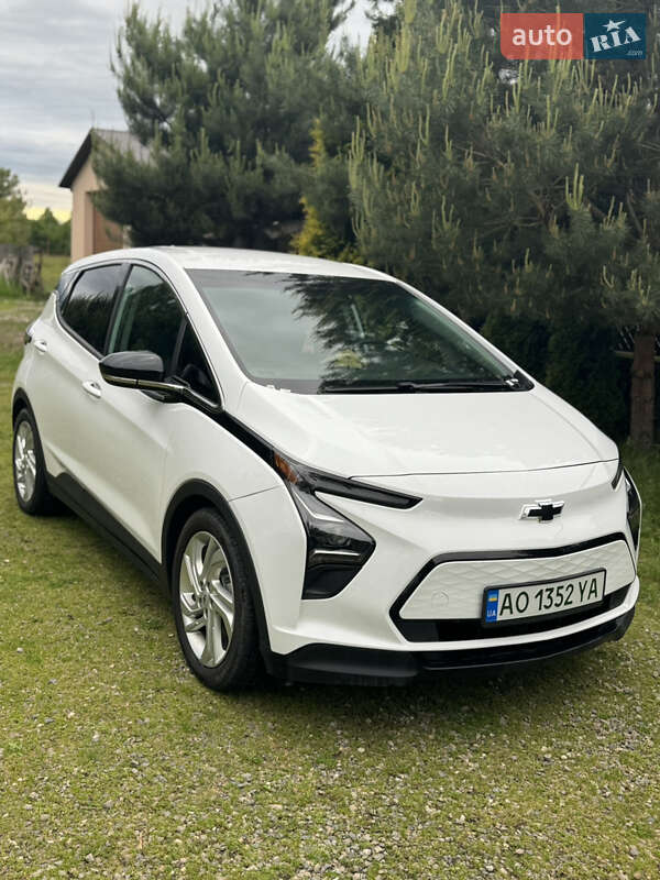 Хетчбек Chevrolet Bolt EV 2023 в Тячеві