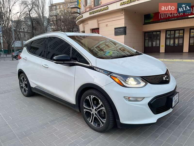 Хэтчбек Chevrolet Bolt EV 2017 в Днепре