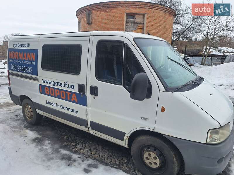 Грузопассажирский фургон Peugeot Boxer 2003 в Бердичеве