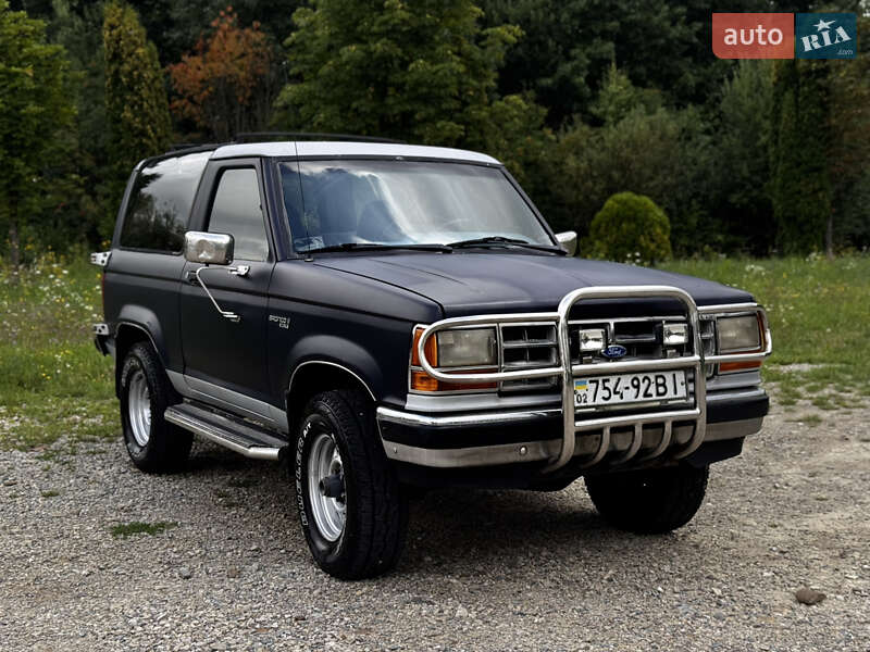 Позашляховик / Кросовер Ford Bronco 1990 в Івано-Франківську