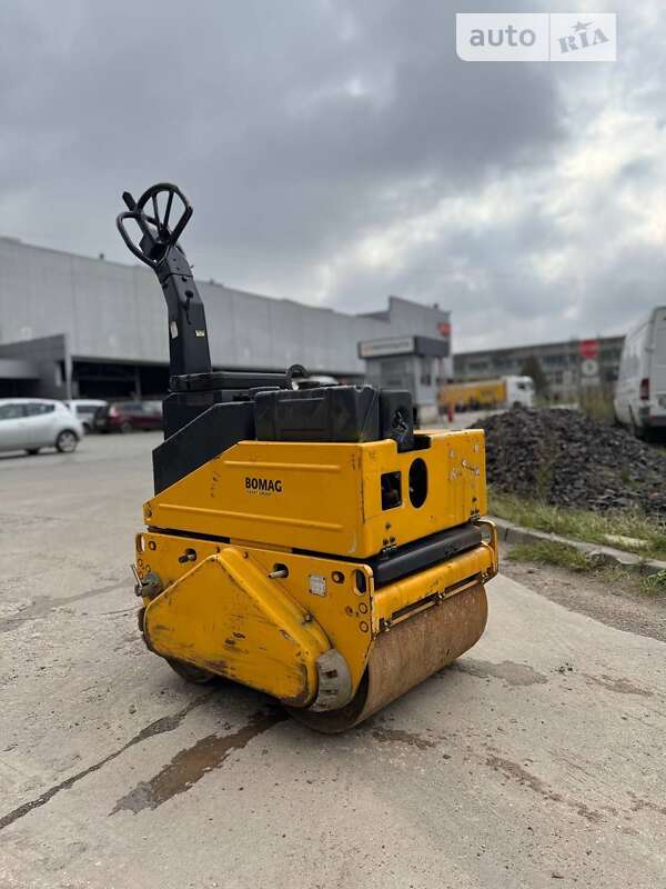 Дорожный каток Bomag BW 2011 в Львове Дорожный каток Bomag BW 2011 в Львове