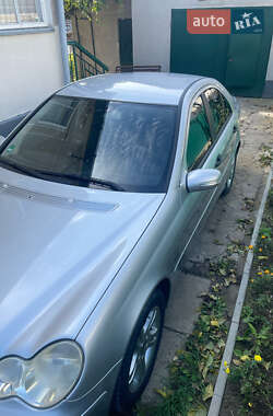Седан Mercedes-Benz C-Class 2004 в Чорткове