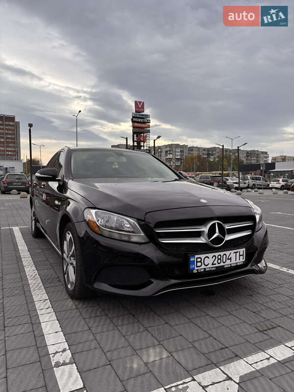 Седан Mercedes-Benz C-Class 2015 в Львові Седан Mercedes-Benz C-Class 2015 в Львові