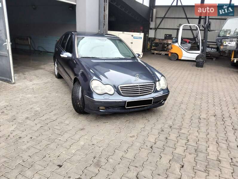 Седан Mercedes-Benz C-Class 2003 в Здолбунове