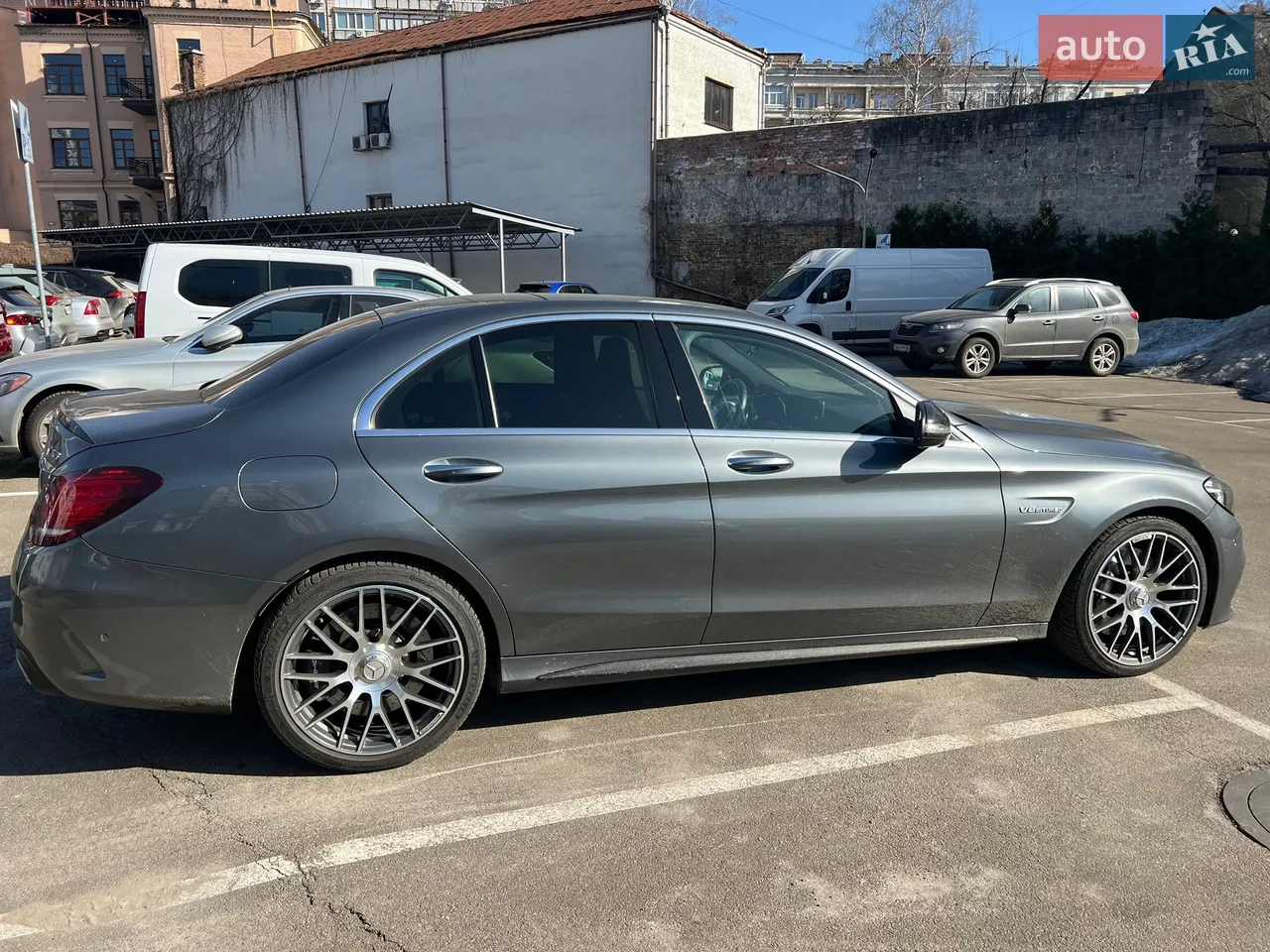 Mercedes-Benz C-Class 2019 photo 3