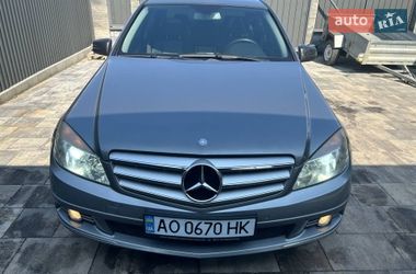 Седан Mercedes-Benz C-Class 2010 в Ужгороді
