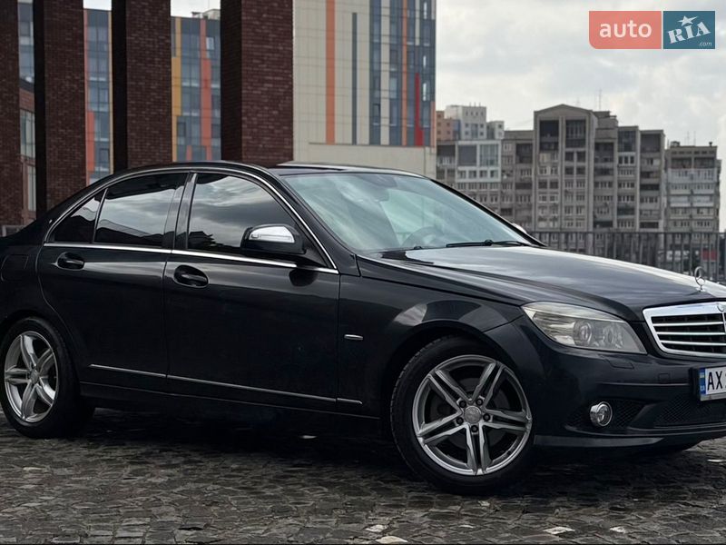 Седан Mercedes-Benz C-Class 2008 в Днепре Седан Mercedes-Benz C-Class 2008 в Днепре