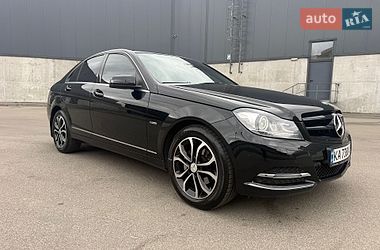 Седан Mercedes-Benz C-Class 2011 в Киеве