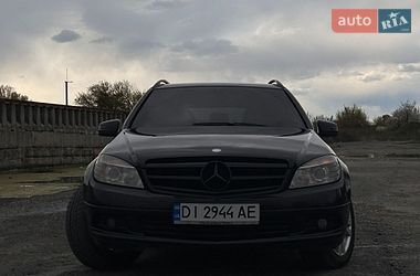 Универсал Mercedes-Benz C-Class 2010 в Хороле