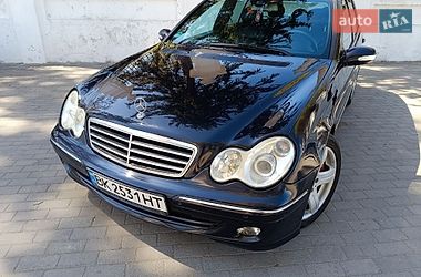 Универсал Mercedes-Benz C-Class 2004 в Вишневце
