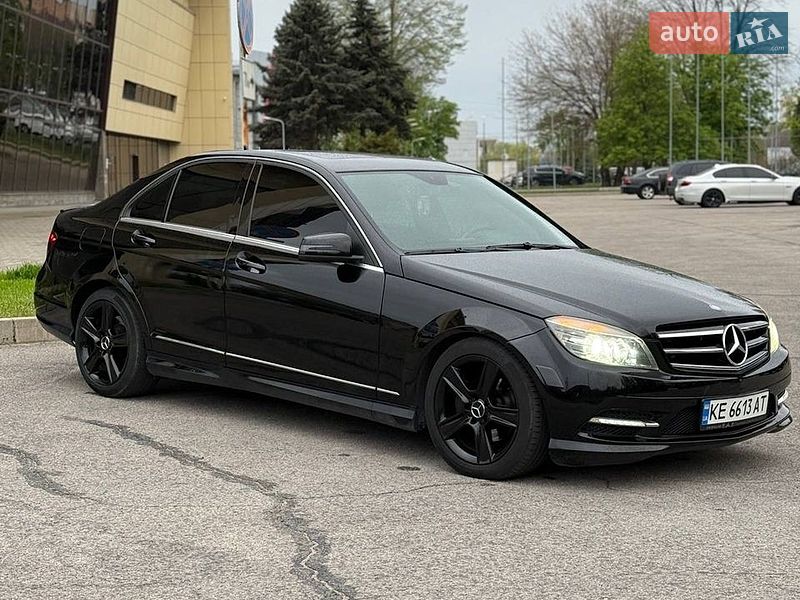 Седан Mercedes-Benz C-Class 2010 в Запорожье