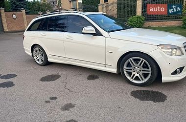 Універсал Mercedes-Benz C-Class 2009 в Луцьку