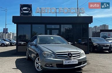 Седан Mercedes-Benz C-Class 2009 в Києві