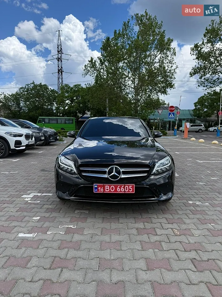 Mercedes-Benz C-Class 2018 photo 3