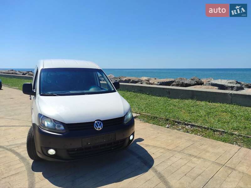 Минивэн Volkswagen Caddy 2013 в Киеве Минивэн Volkswagen Caddy 2013 в Киеве