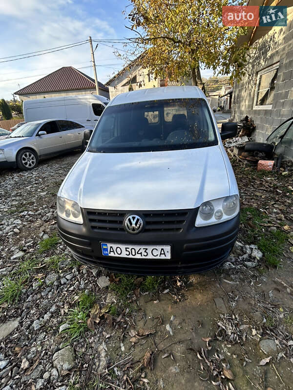Грузовой фургон Volkswagen Caddy 2006 в Виноградове Грузовой фургон Volkswagen Caddy 2006 в Виноградове