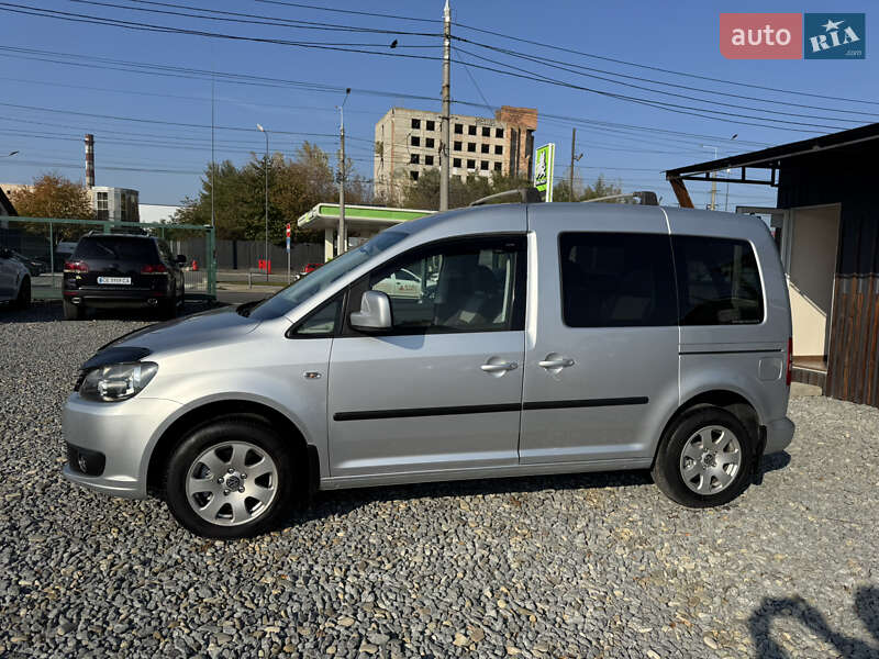 Мінівен Volkswagen Caddy 2010 в Чернівцях Мінівен Volkswagen Caddy 2010 в Чернівцях