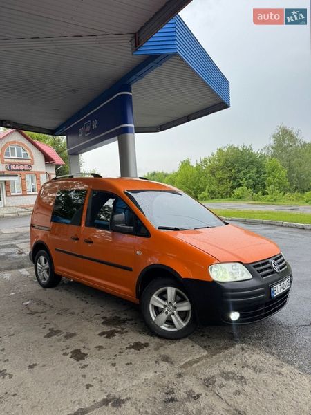 Грузопассажирский фургон Volkswagen Caddy 2010 в Полтаве