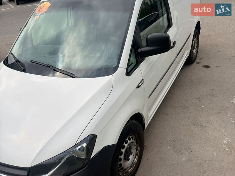 Грузовой фургон Volkswagen Caddy 2017 в Киеве
