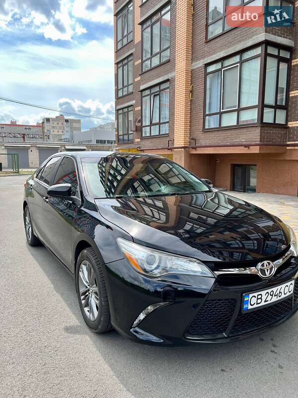 Седан Toyota Camry 2016 в Чернигове
