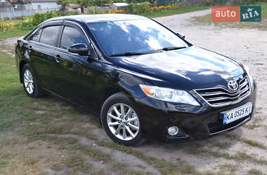 Седан Toyota Camry 2010 в Глухове Седан Toyota Camry 2010 в Глухове