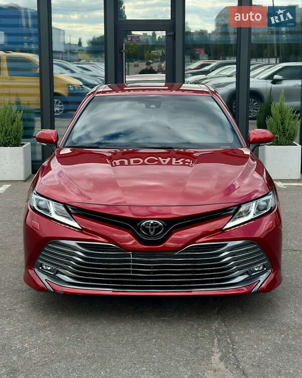 Седан Toyota Camry 2018 в Кременчуці
